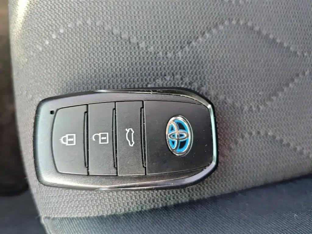 2023 Toyota Corolla 1.8L Intelligent Hybrid Pioneer Edition — миниатюра 9