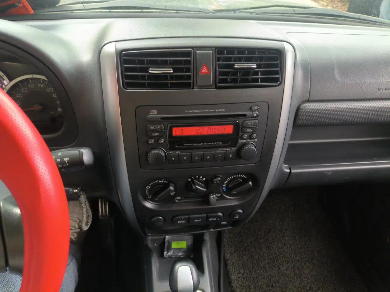 Suzuki Jimny 2015 1.3 AT JLX — миниатюра 14