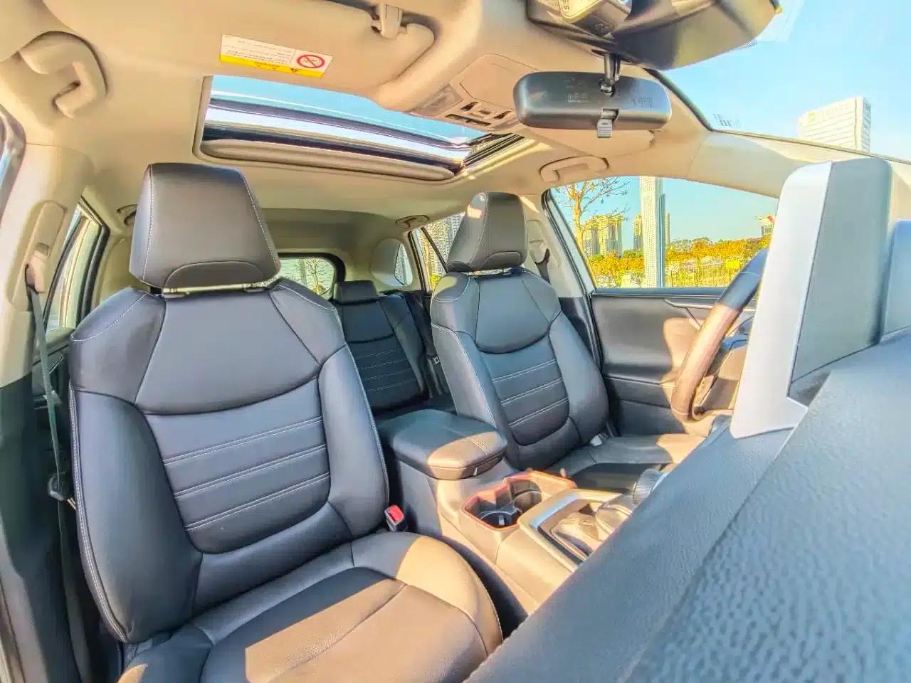 RAV4 2021 2.0L CVT 2WD Fashion Plus Edition — миниатюра 8
