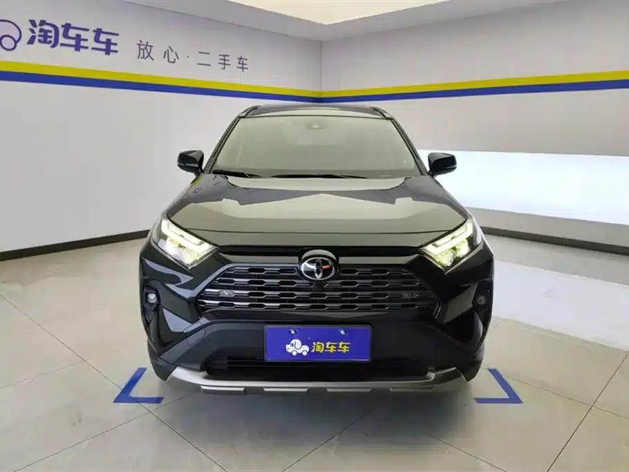 2024 RAV4 2.0L CVT 2WD Fashion Plus Edition — миниатюра 2