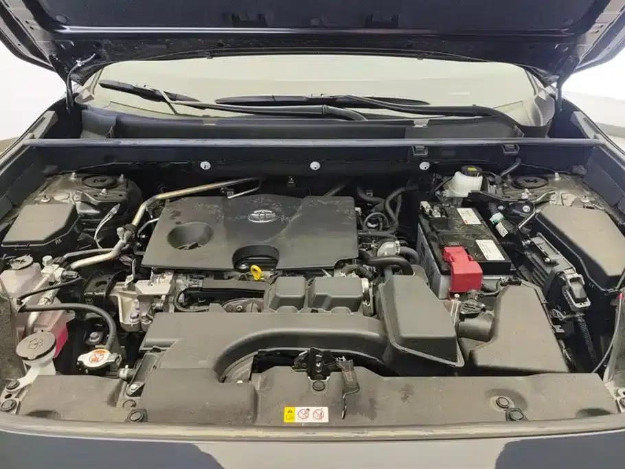 2024 RAV4 2.0L CVT 2WD Fashion Plus Edition — миниатюра 10