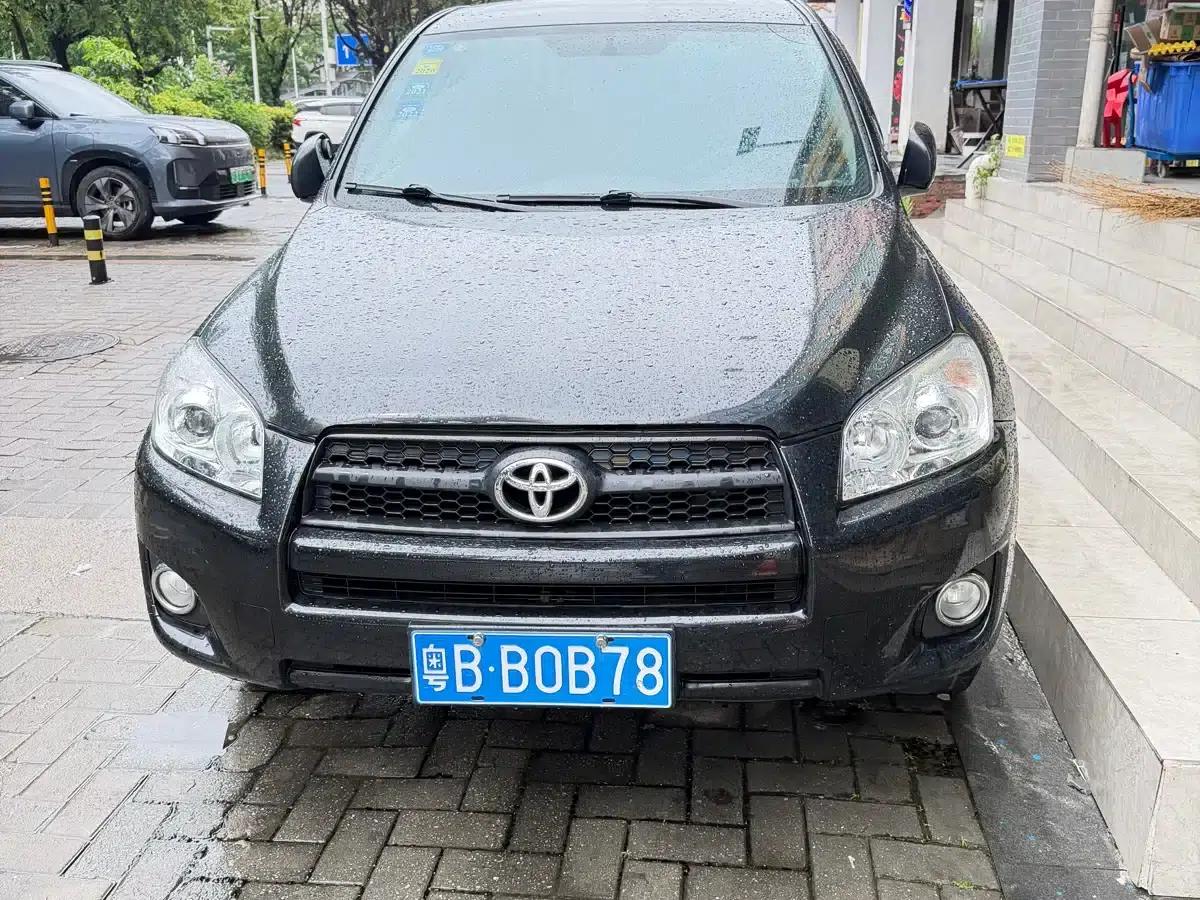 RAV4 2009 2.0L Automatic Classic Edition — миниатюра 2