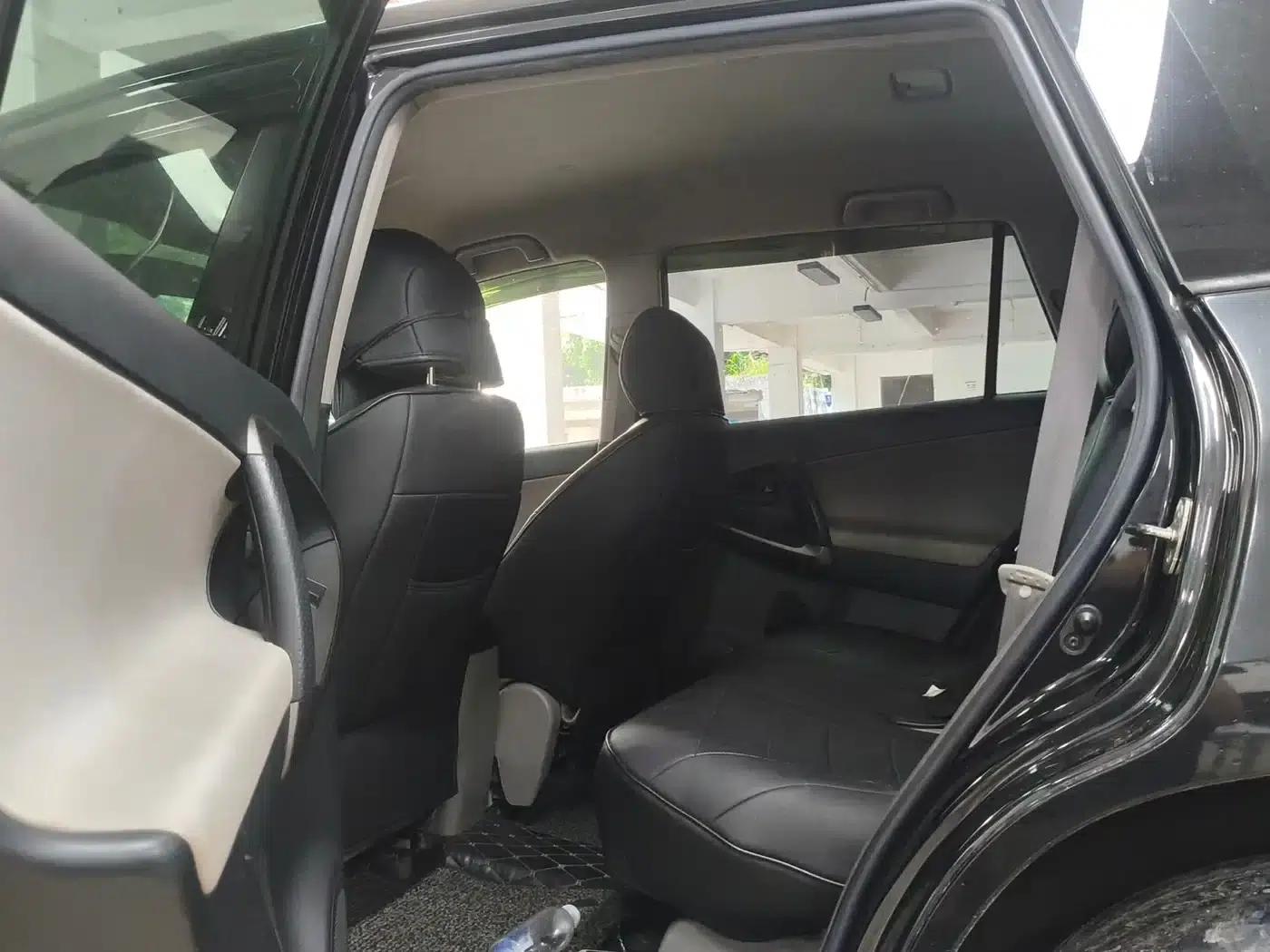 RAV4 2009 2.0L Automatic Classic Edition — миниатюра 6