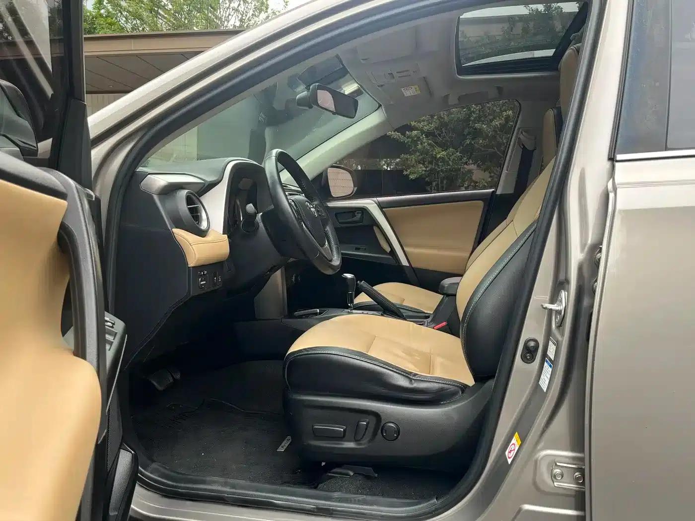 2016 RAV4 2.5L Automatic 4WD Elite Edition — миниатюра 12