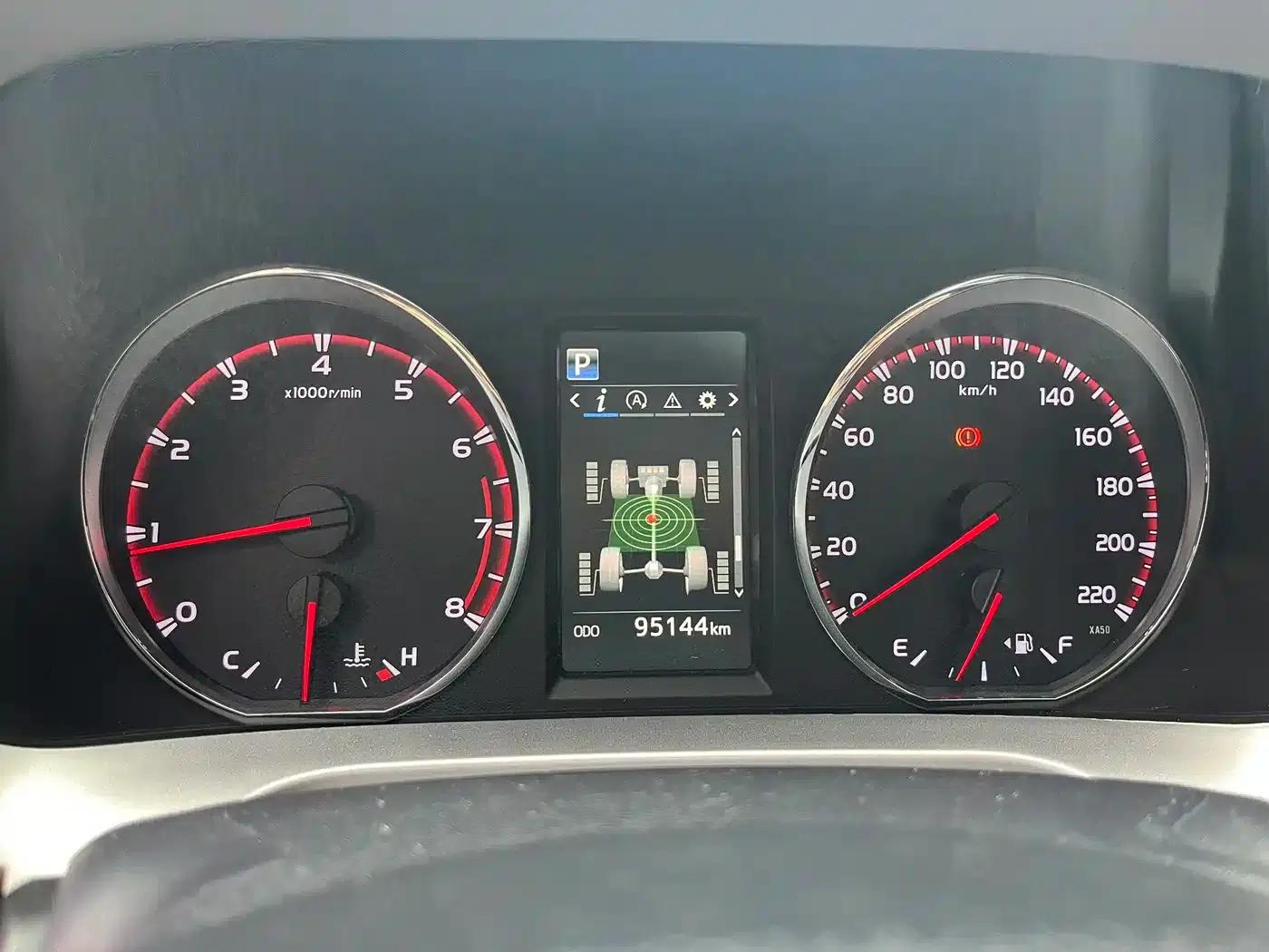 2016 RAV4 2.5L Automatic 4WD Elite Edition — миниатюра 28