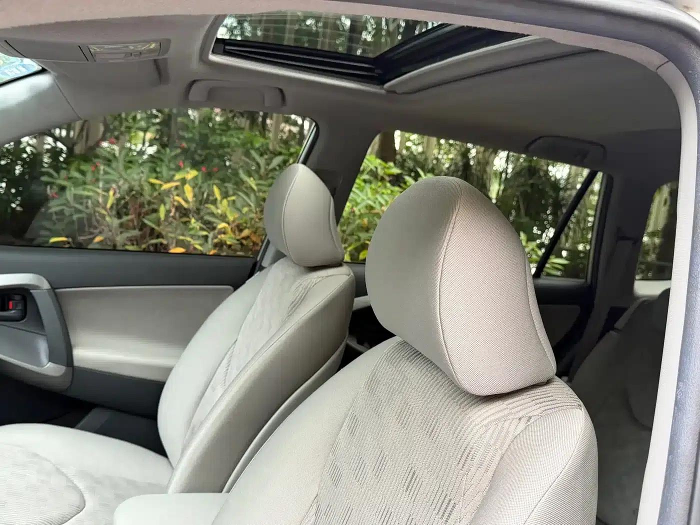 RAV4 2009 2.0L Automatic Luxury Edition — миниатюра 23