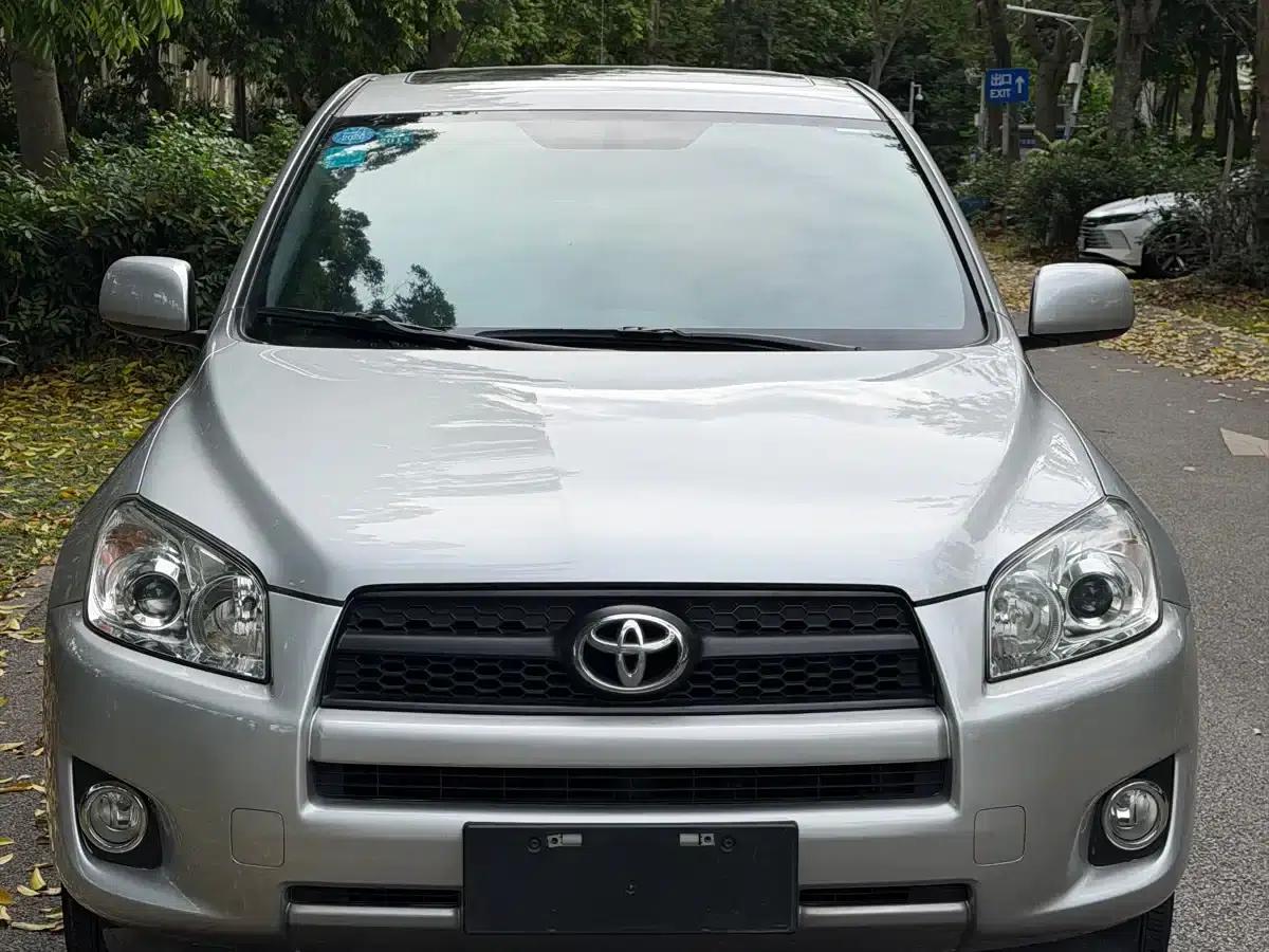 RAV4 2009 2.0L Automatic Luxury Edition — миниатюра 4