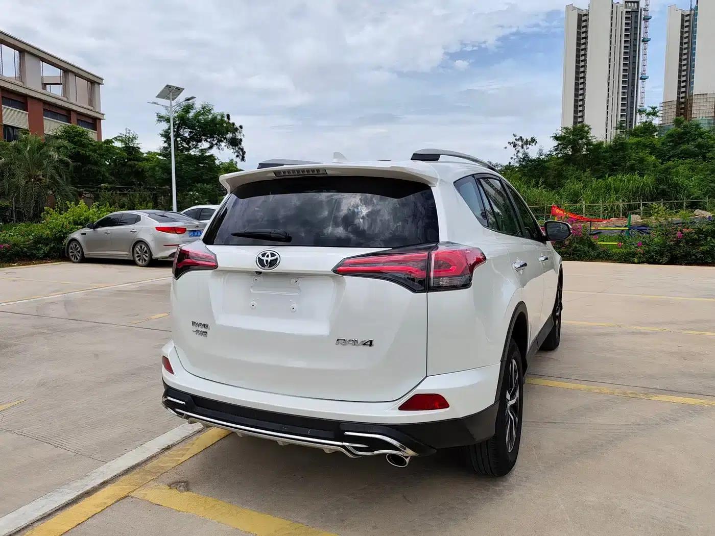 2016 Toyota RAV4 2.0L CVT 2WD Fashion Edition (National V Emission Standard) — миниатюра 5