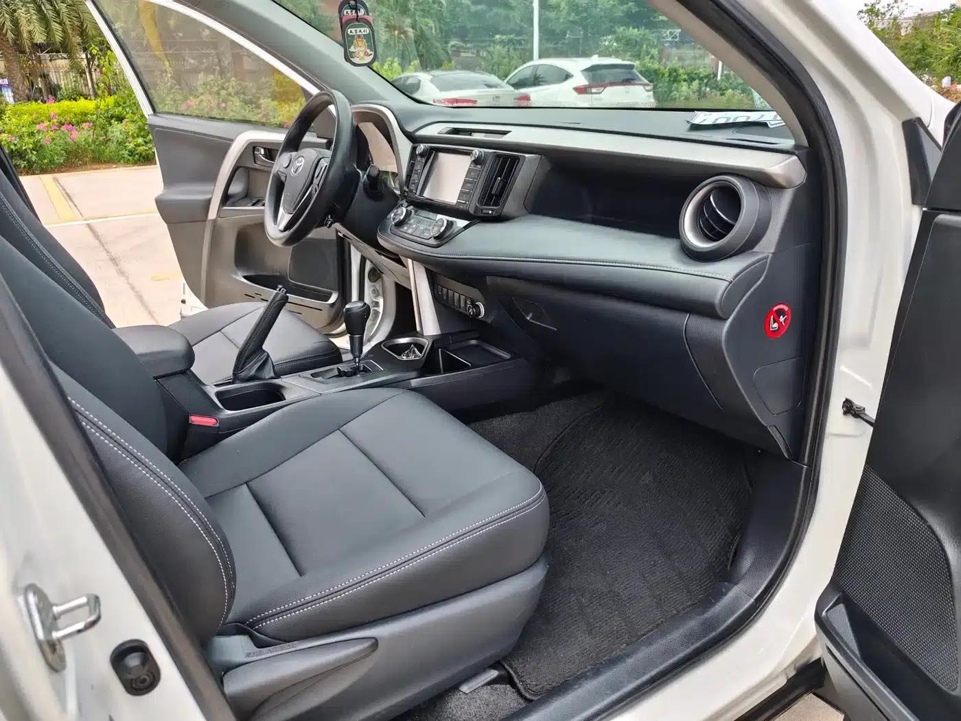 2016 Toyota RAV4 2.0L CVT 2WD Fashion Edition (National V Emission Standard) — миниатюра 6