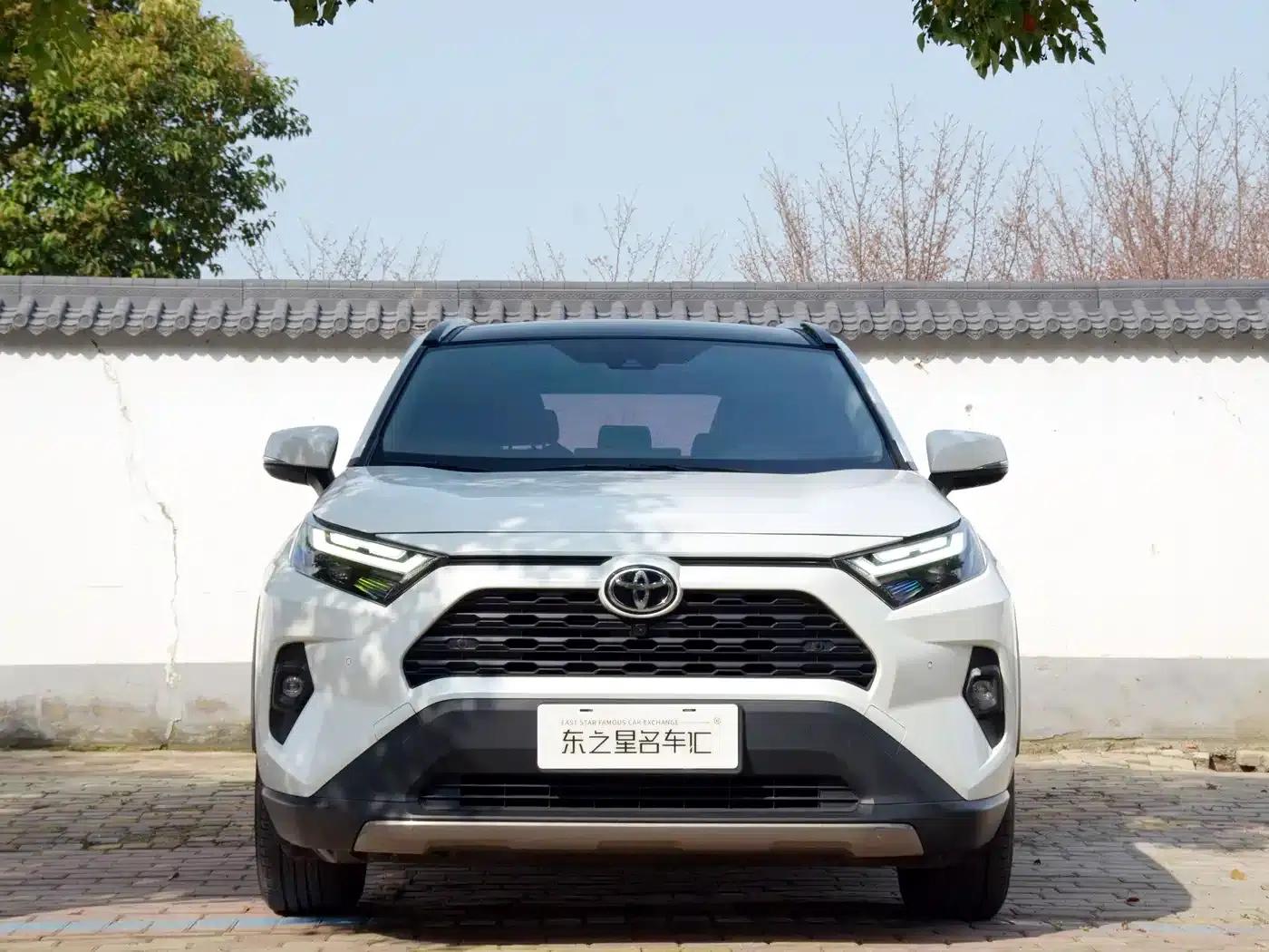 2024 RAV4 2.0L CVT 2WD Fashion Plus Edition — миниатюра 2