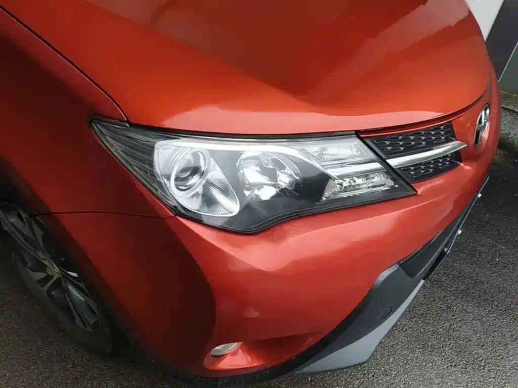 2015 RAV4 2.0L CVT 2WD Fashion Edition — миниатюра 13