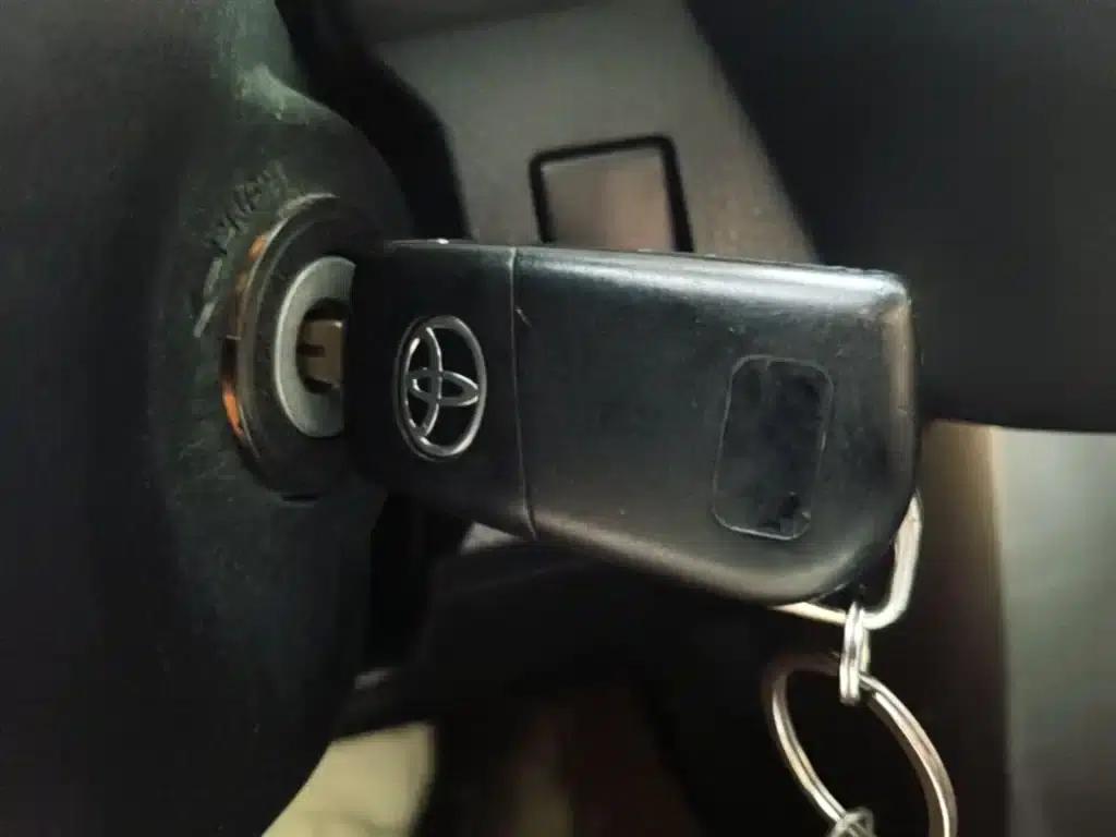 2015 RAV4 2.0L CVT 2WD Fashion Edition — миниатюра 15