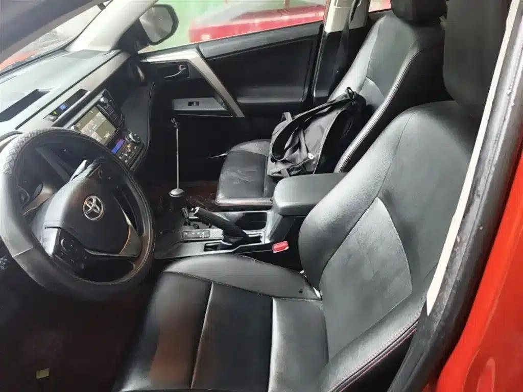 2015 RAV4 2.0L CVT 2WD Fashion Edition — миниатюра 22