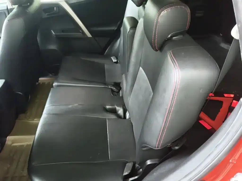 2015 RAV4 2.0L CVT 2WD Fashion Edition — миниатюра 24