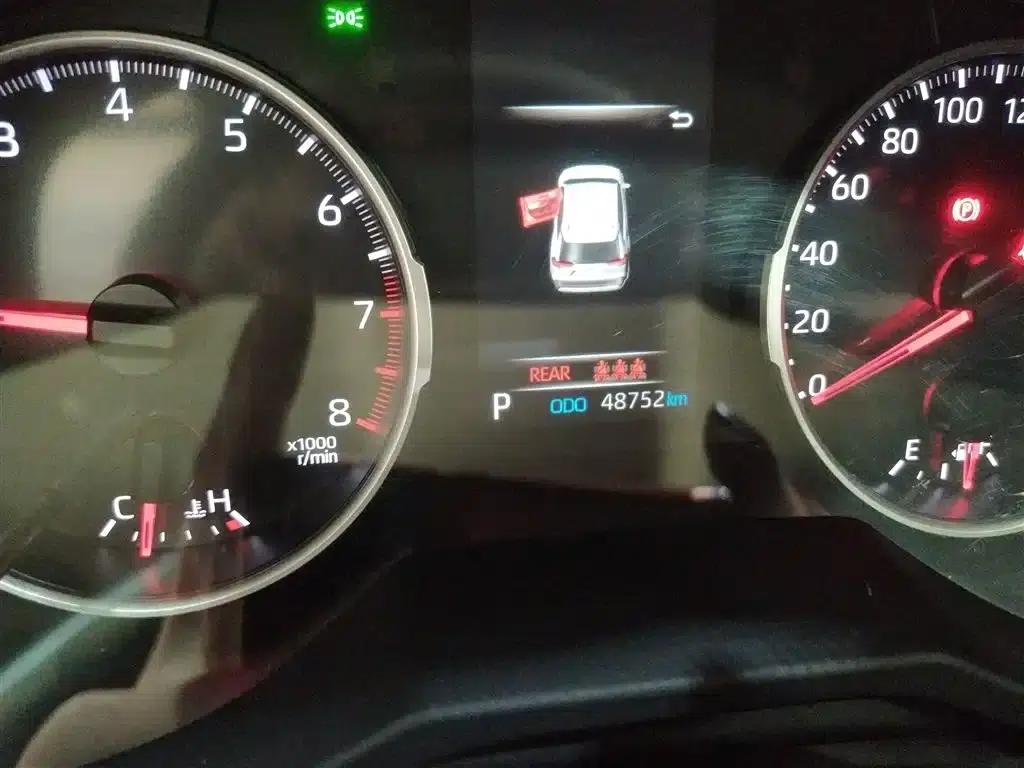 2021 Toyota RAV4 2.0L CVT 2WD Urban Edition — миниатюра 11