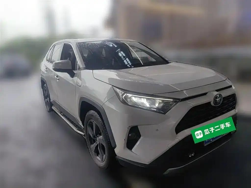 RAV4 2020 Hybrid 2.5L E-CVT AWD Elite PLUS Edition — миниатюра 7