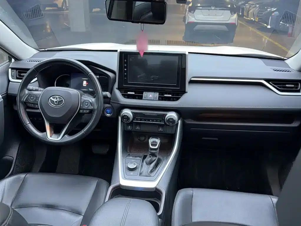 RAV4 2020 Hybrid 2.5L E-CVT AWD Flagship Edition — миниатюра 16