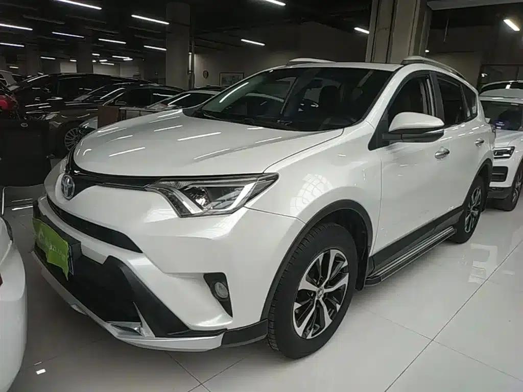 2016 Toyota RAV4 2.0L CVT 2WD Fashion Edition (National V Emission Standard) — миниатюра 2