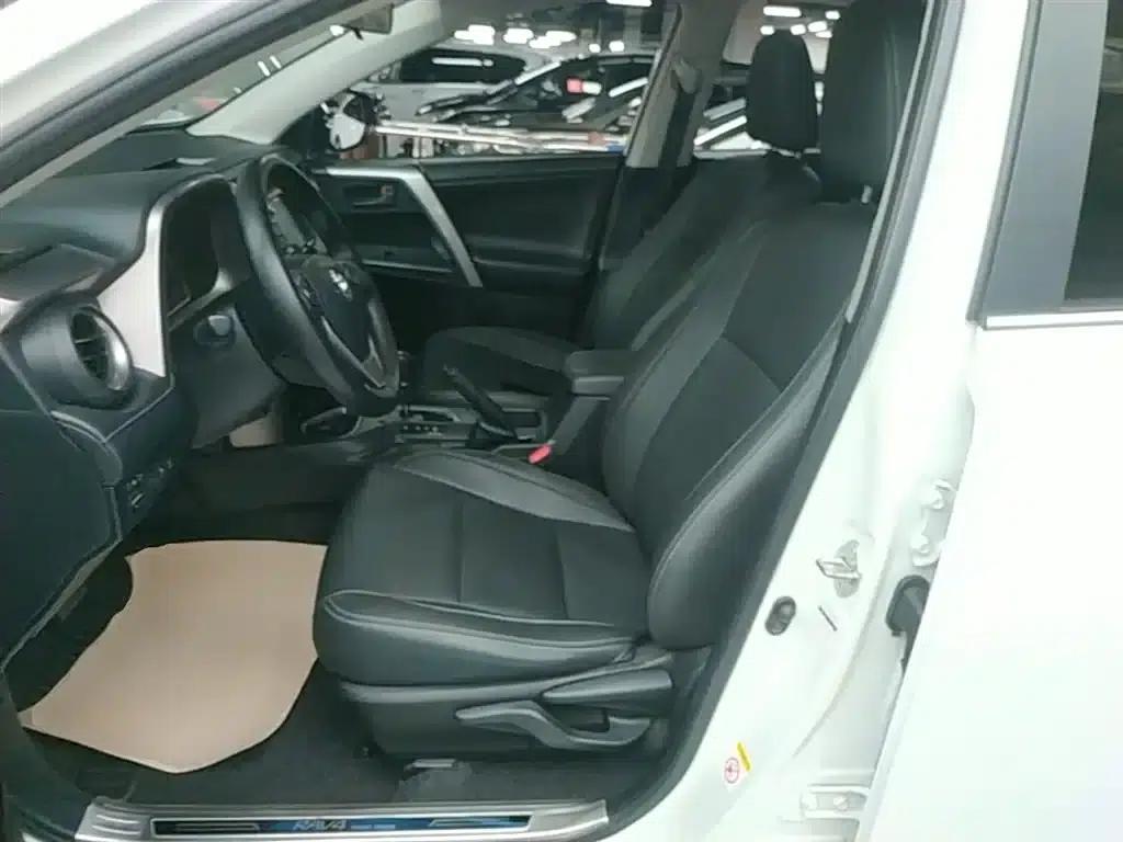 2016 Toyota RAV4 2.0L CVT 2WD Fashion Edition (National V Emission Standard) — миниатюра 15