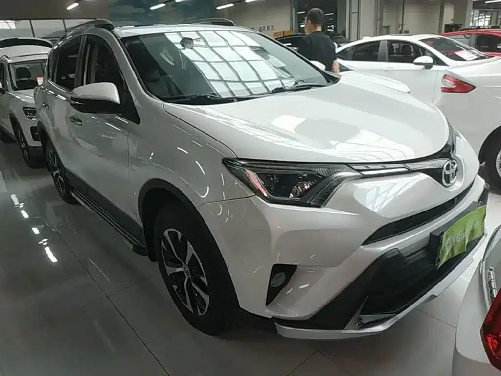 2016 Toyota RAV4 2.0L CVT 2WD Fashion Edition (National V Emission Standard) — миниатюра 4