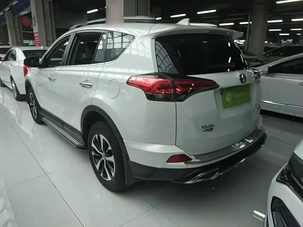 2016 Toyota RAV4 2.0L CVT 2WD Fashion Edition (National V Emission Standard) — миниатюра 5