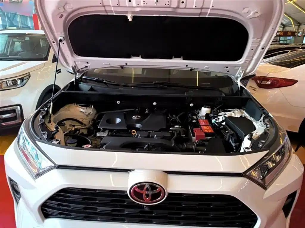 RAV4 2020 2.0L CVT 2WD Fashion Edition — миниатюра 20
