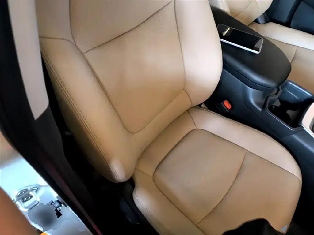 RAV4 2020 2.0L CVT 2WD Fashion Edition — миниатюра 25