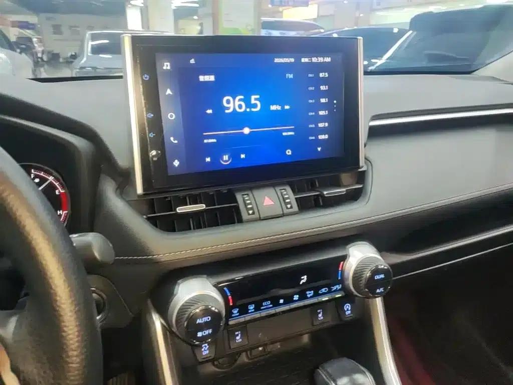 RAV4 2021 2.0L CVT 2WD Fashion Plus Edition — миниатюра 13