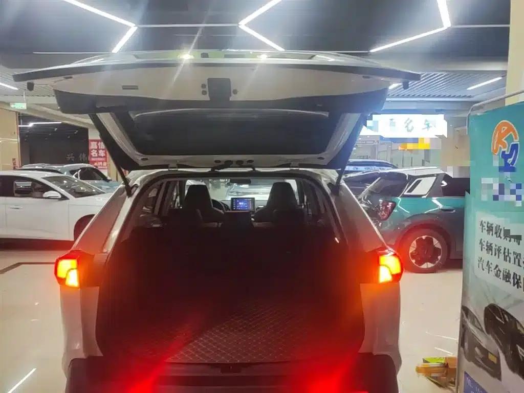 RAV4 2021 2.0L CVT 2WD Fashion Plus Edition — миниатюра 19