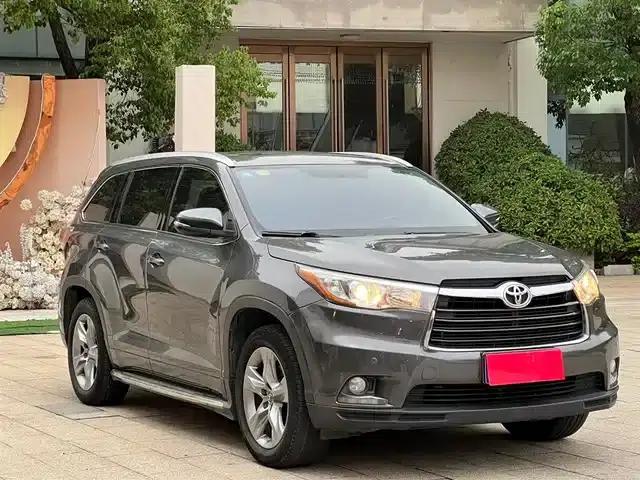2017 Highlander 2.0T AWD Luxury 7-seater