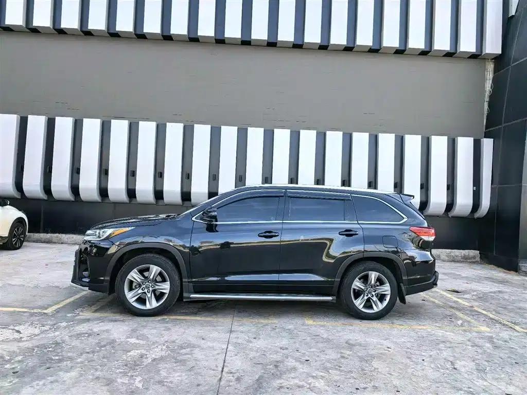 2021 Toyota Highlander 2.0T AWD Luxury 7-seater — миниатюра 3