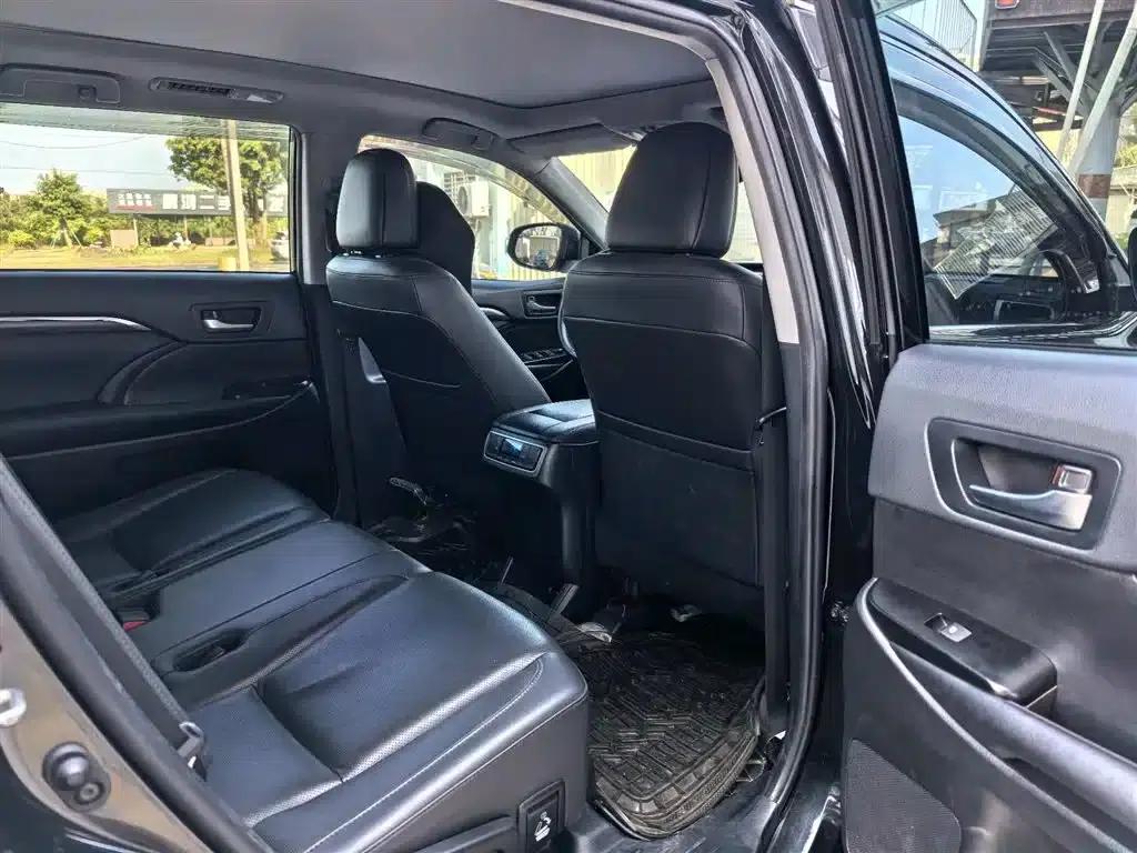 2021 Toyota Highlander 2.0T AWD Luxury 7-seater — миниатюра 7