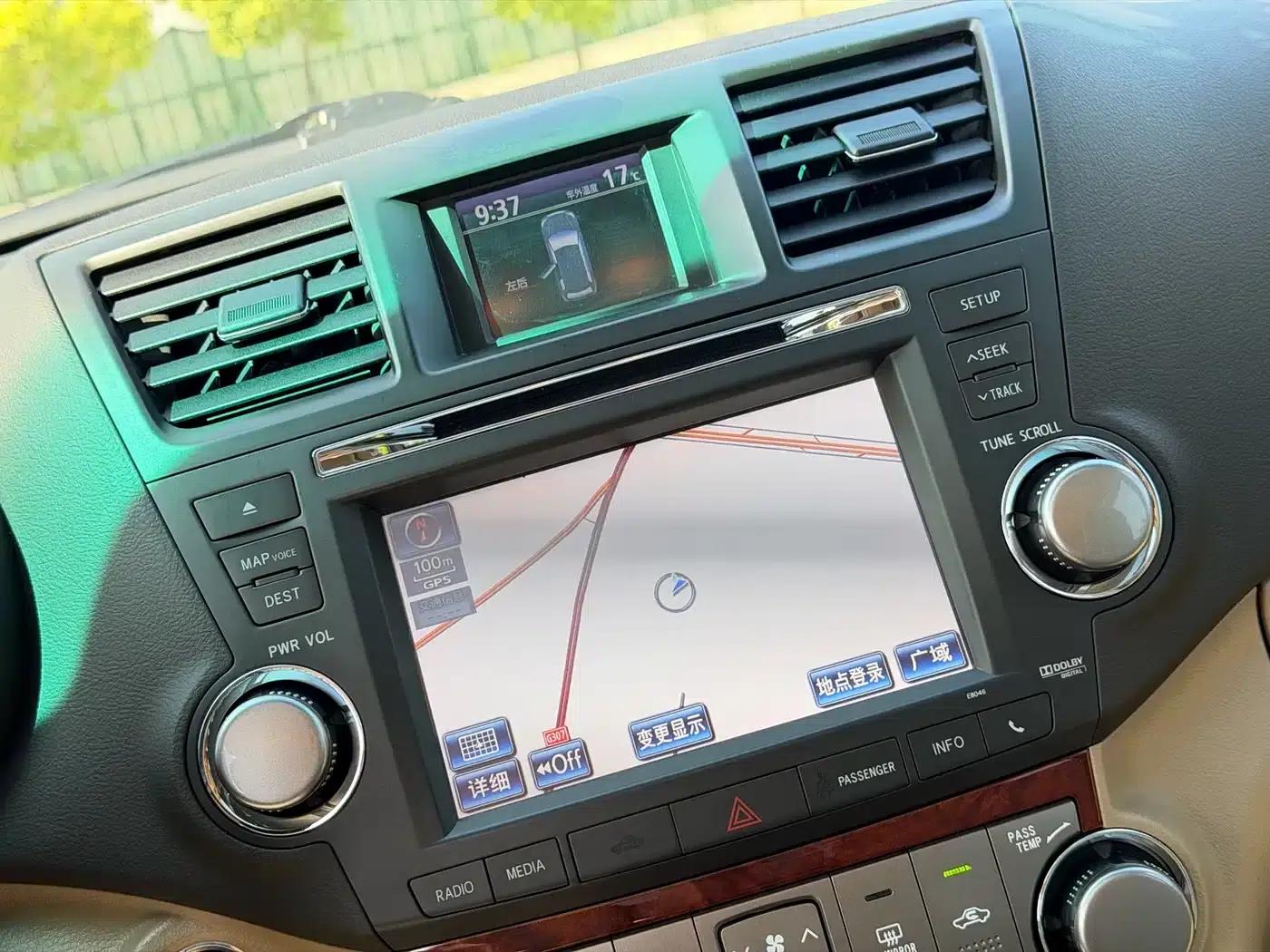 2012 Highlander 2.7L 2WD 7-seater Luxury Navigation Edition — миниатюра 12