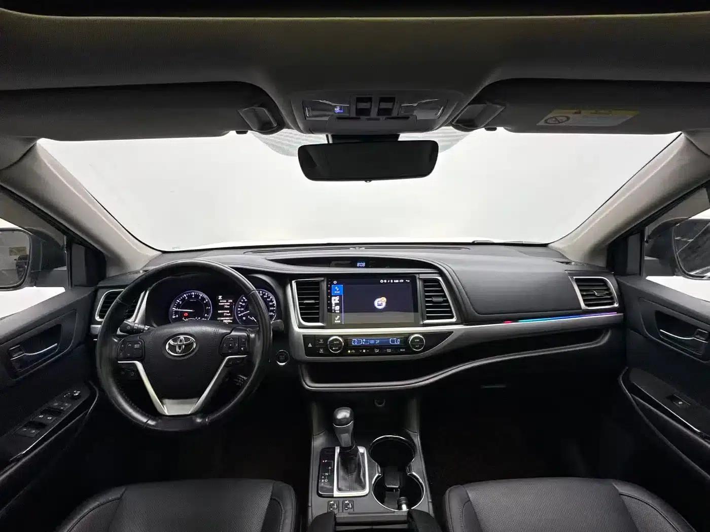 2018 Toyota Highlander 2.0T 2WD Luxury 7-seater (National V Emission Standard) — миниатюра 4