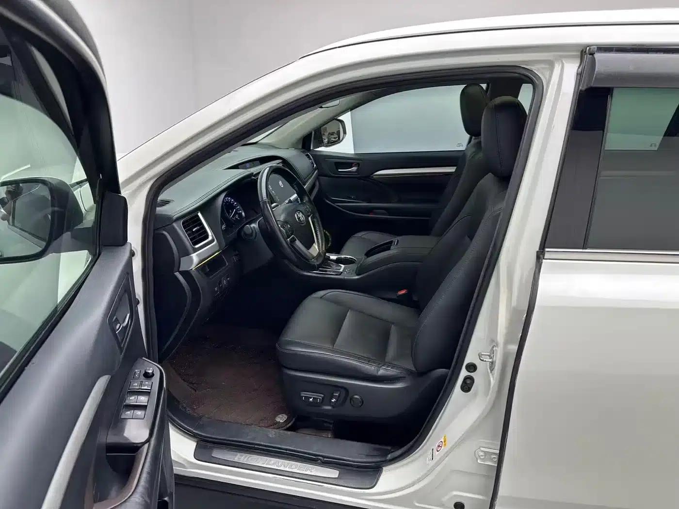 2018 Toyota Highlander 2.0T 2WD Luxury 7-seater (National V Emission Standard) — миниатюра 5