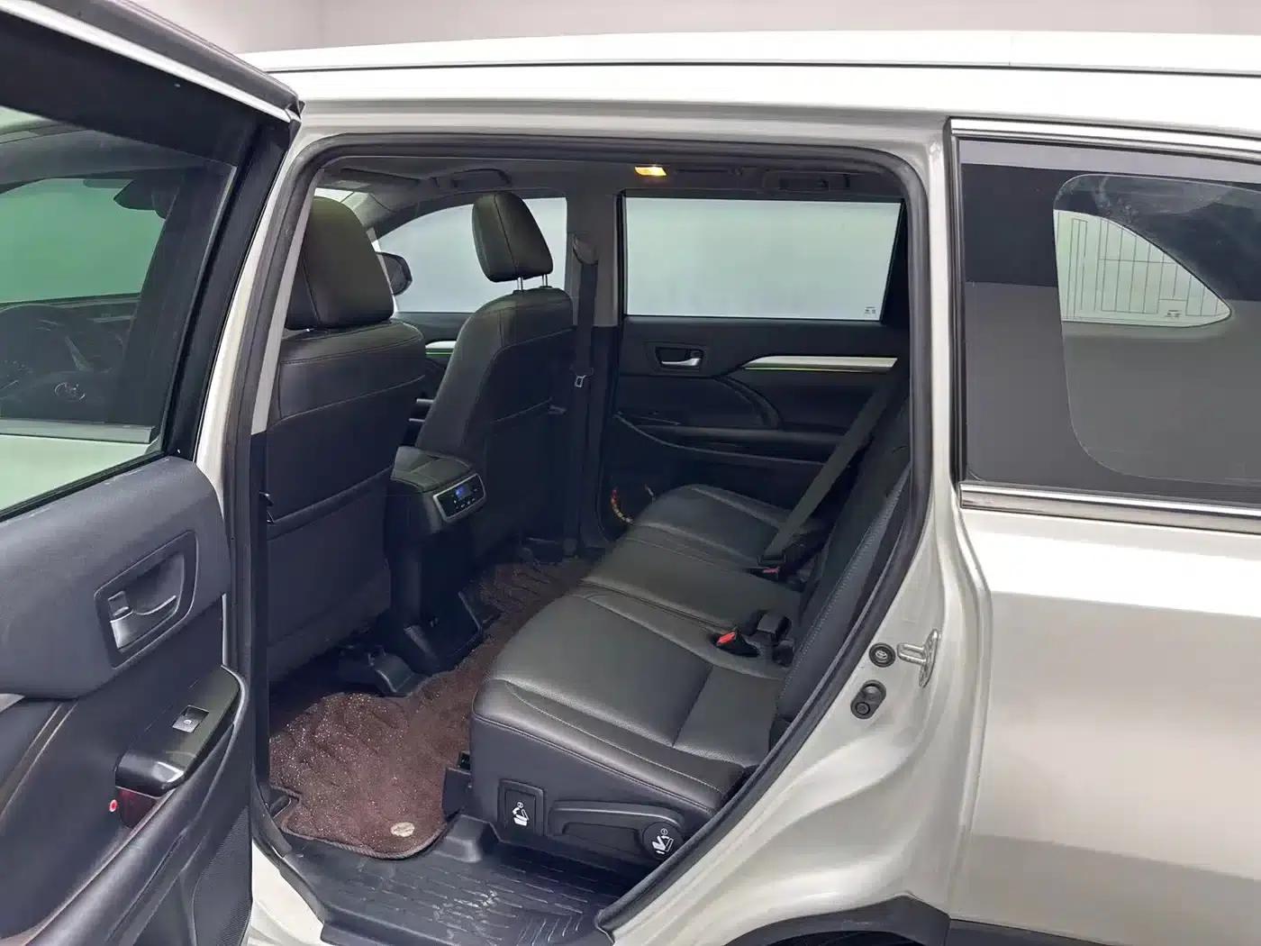 2018 Toyota Highlander 2.0T 2WD Luxury 7-seater (National V Emission Standard) — миниатюра 6