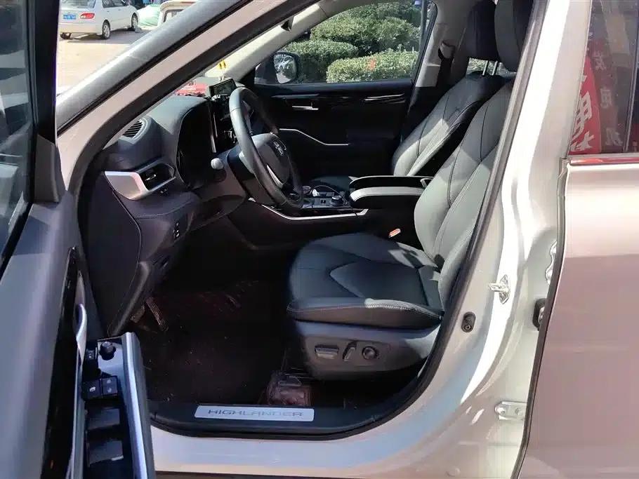 2022 Toyota Highlander 380T AWD Luxury 7-seater — миниатюра 9