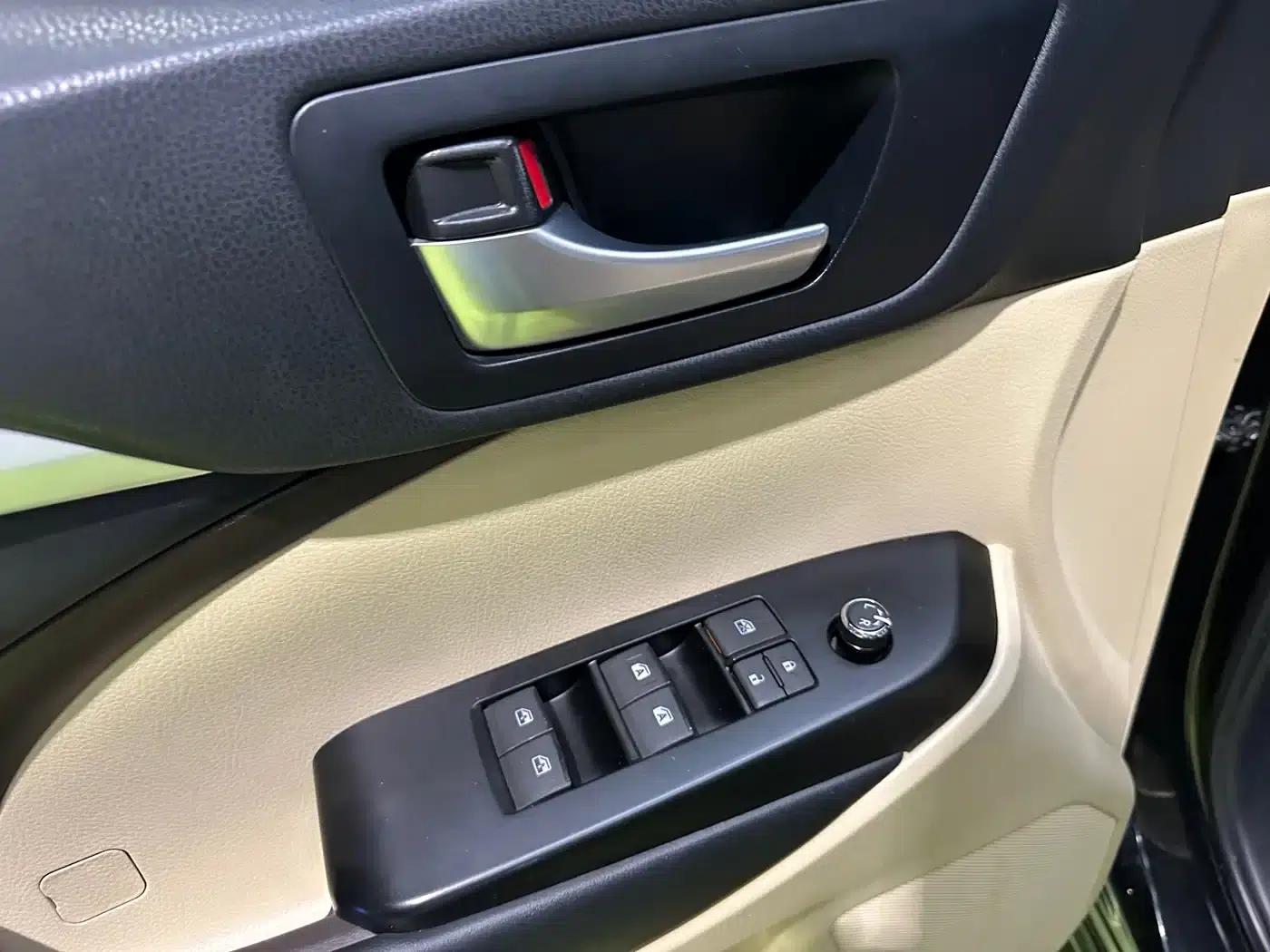 2021 Toyota Highlander 2.0T AWD Elite Edition 7-seater — миниатюра 8
