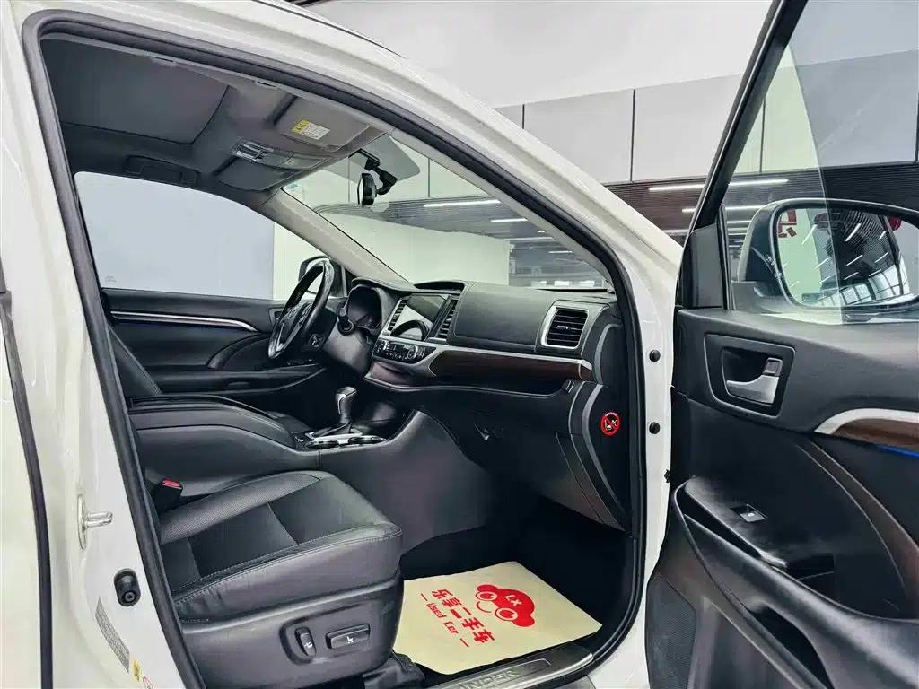 2017 Highlander 2.0T AWD Supreme Edition 7-seater — миниатюра 26