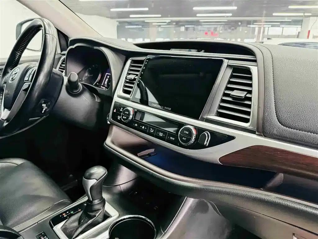 2017 Highlander 2.0T AWD Supreme Edition 7-seater — миниатюра 28