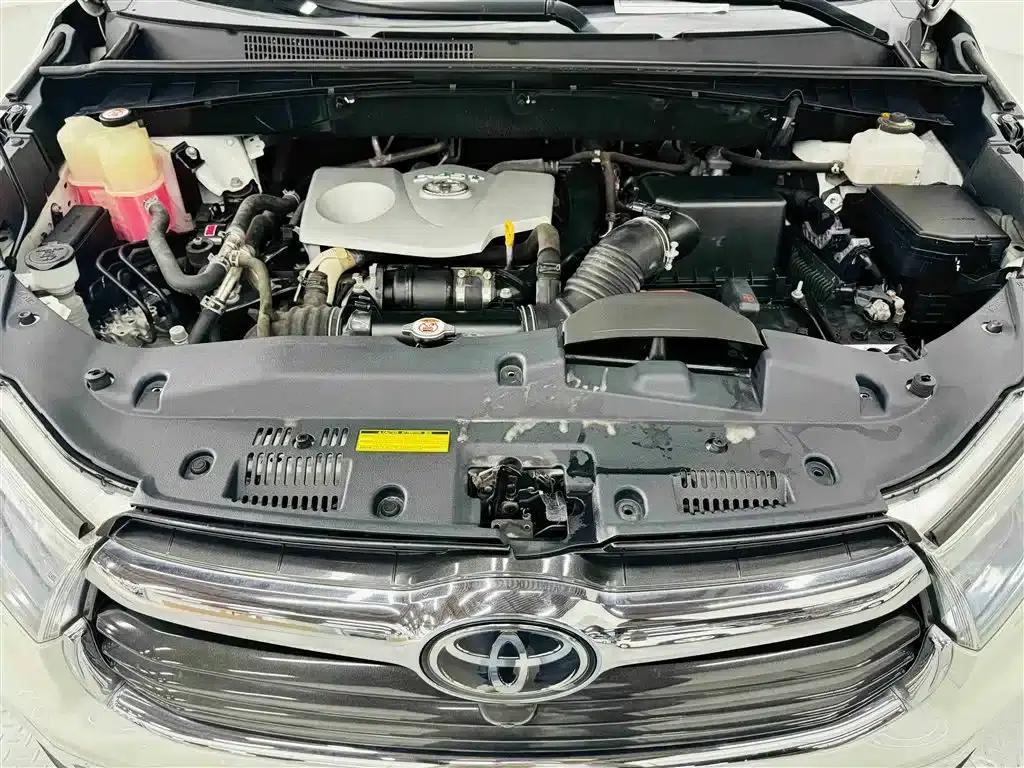 2017 Highlander 2.0T AWD Supreme Edition 7-seater — миниатюра 32