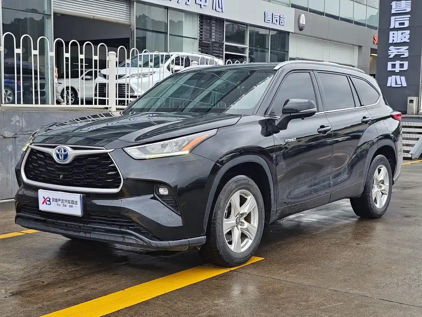 2022 Toyota Highlander Hybrid 2.5L 2WD Elite Edition 7-Seater — миниатюра 1