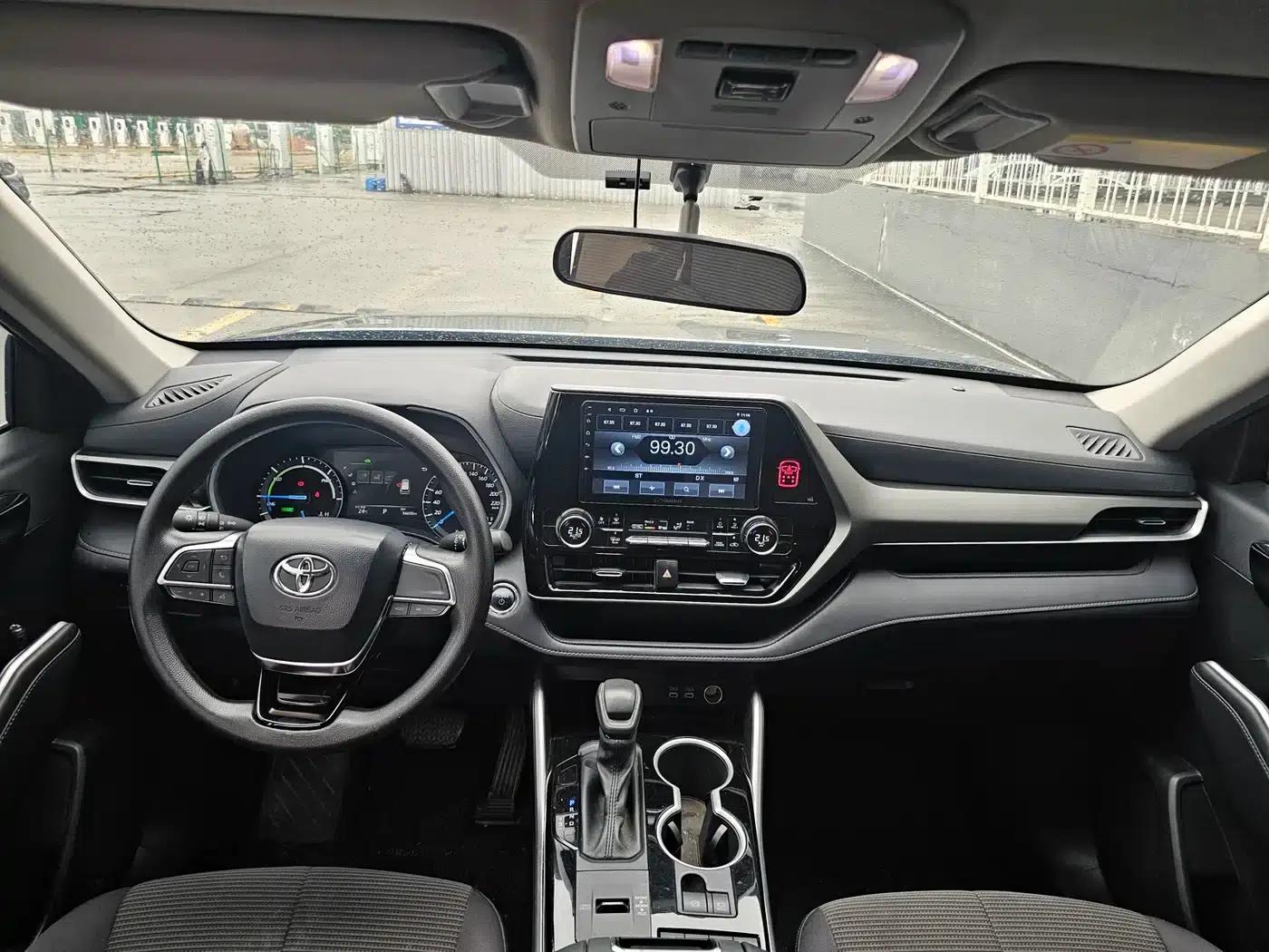 2022 Toyota Highlander Hybrid 2.5L 2WD Elite Edition 7-Seater — миниатюра 11