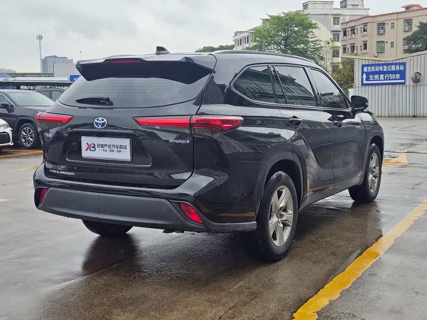 2022 Toyota Highlander Hybrid 2.5L 2WD Elite Edition 7-Seater — миниатюра 18