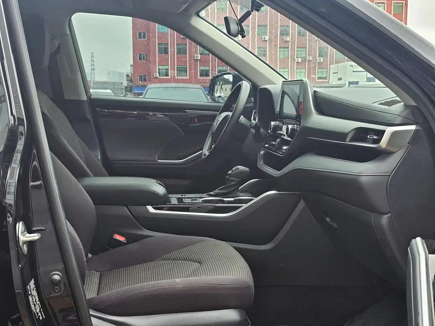 2022 Toyota Highlander Hybrid 2.5L 2WD Elite Edition 7-Seater — миниатюра 6