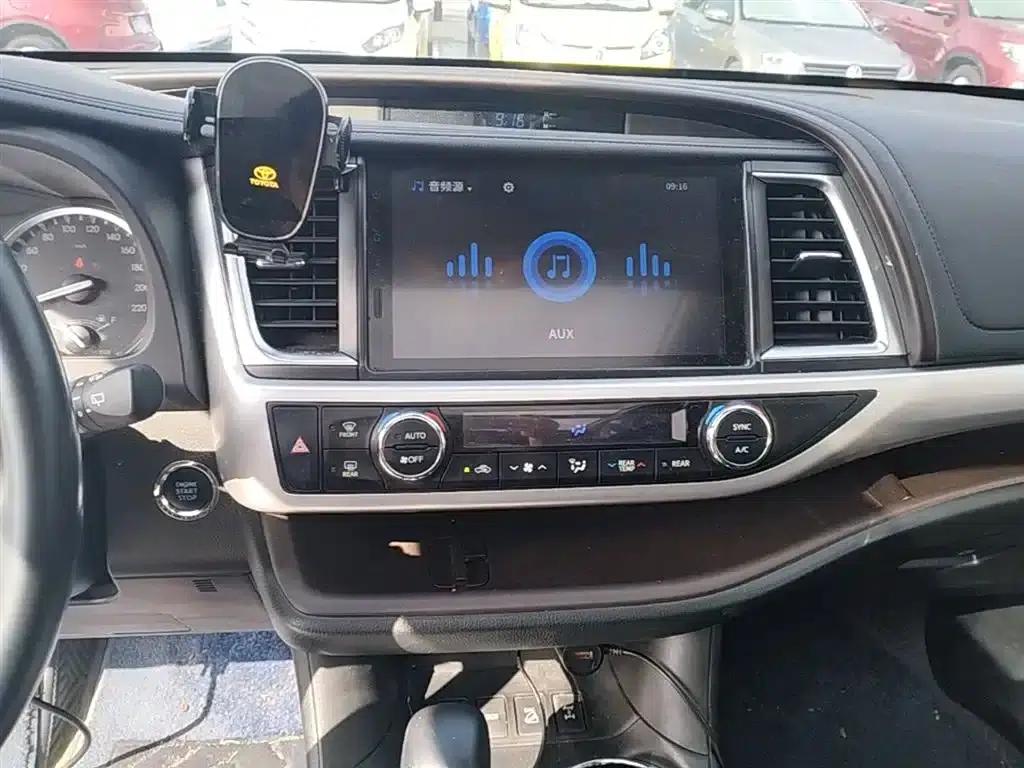 2021 Toyota Highlander 2.0T AWD Luxury 7-seater — миниатюра 13