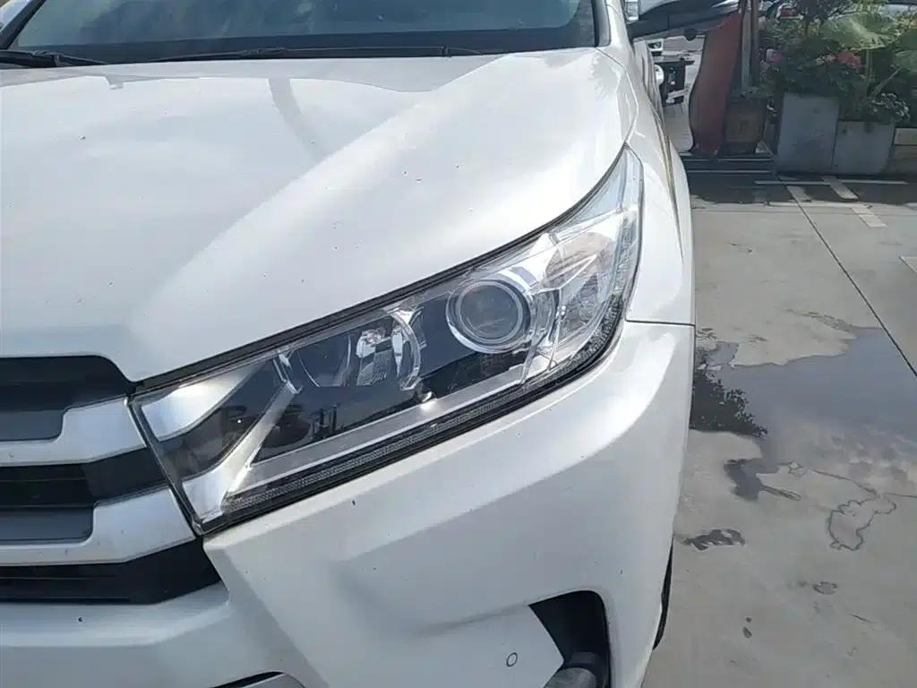 2021 Toyota Highlander 2.0T AWD Luxury 7-seater — миниатюра 24