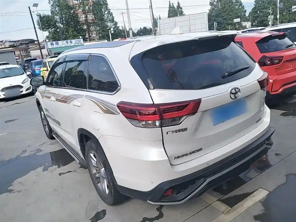 2021 Toyota Highlander 2.0T AWD Luxury 7-seater — миниатюра 5