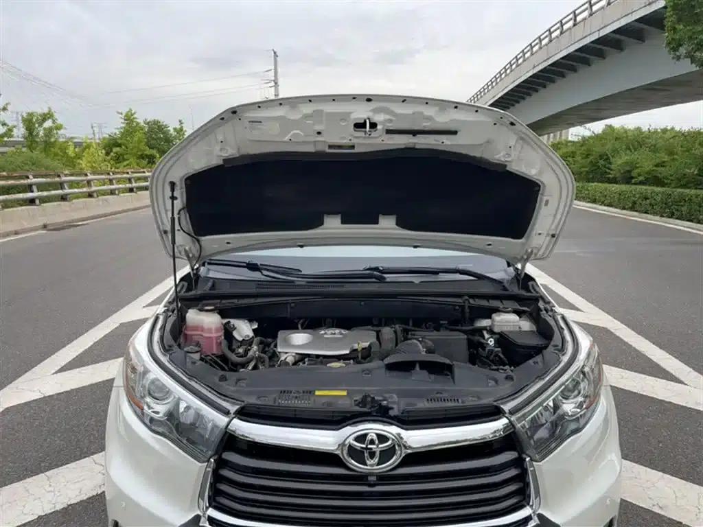 2015 Highlander 2.0T 2WD Luxury 7-seater — миниатюра 11