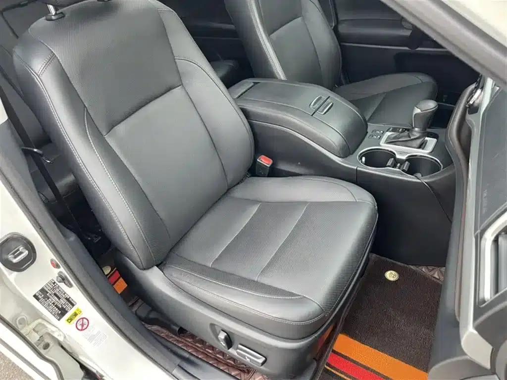 2015 Highlander 2.0T 2WD Luxury 7-seater — миниатюра 21